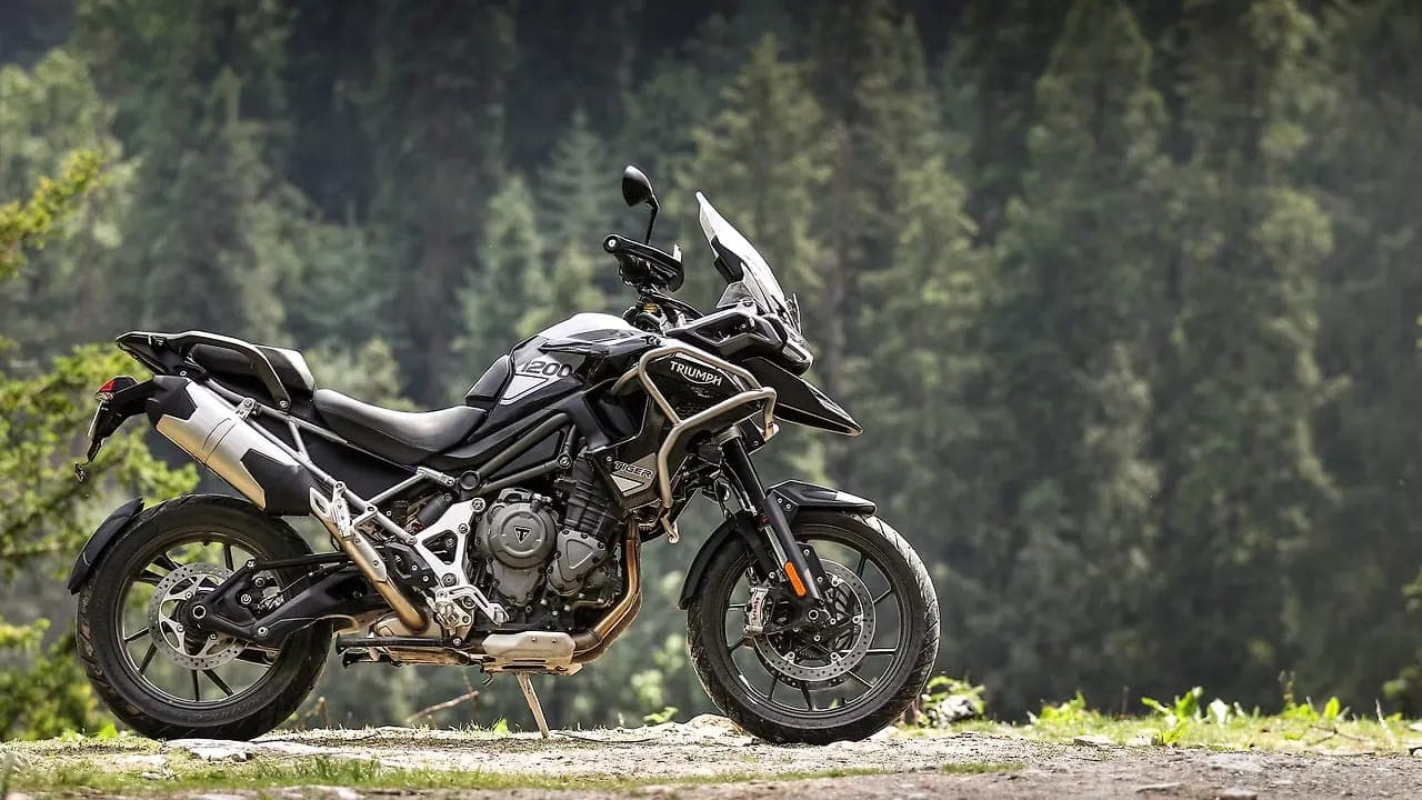 Triumph Tiger 1200 right side view