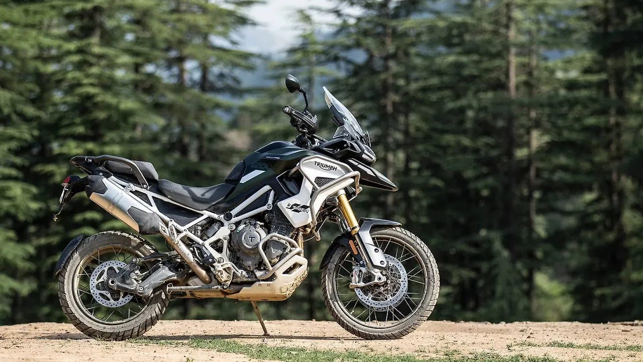 Triumph Tiger 1200 right side view