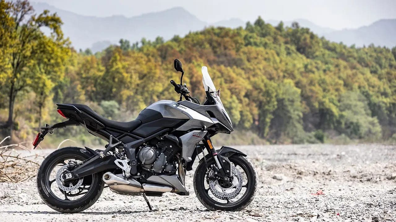 Triumph Tiger Sport 660 right side view