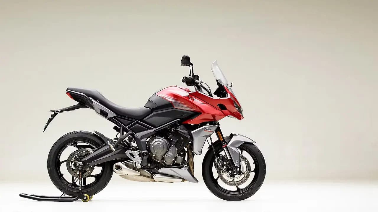 Triumph Tiger Sport 660 right side view