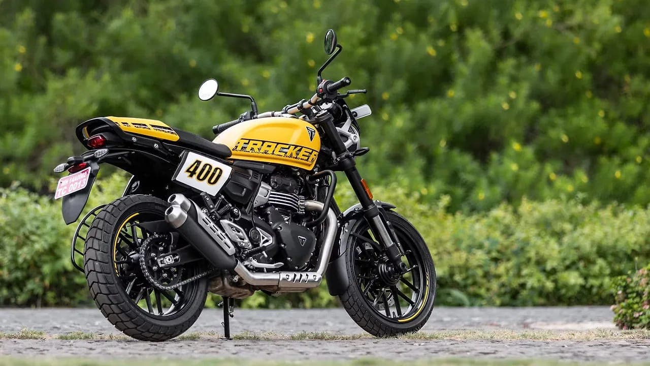 Triumph Tracker 400 right rear three-quarter view