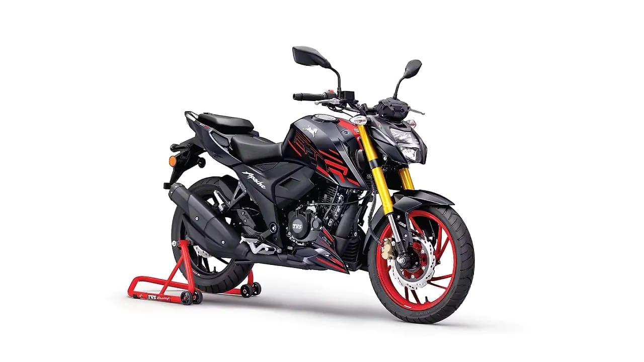 TVS Apache RTR 200 4V right front three-quarter view