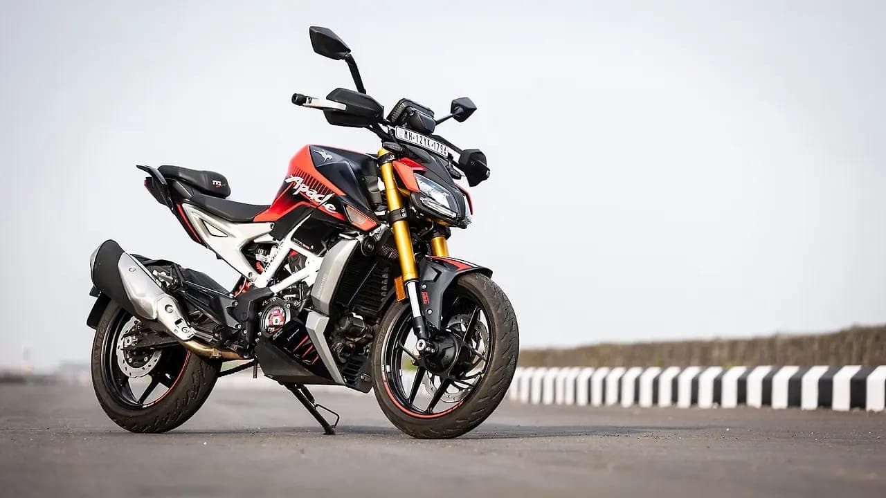 TVS Apache RTR 310 right front three-quarter view