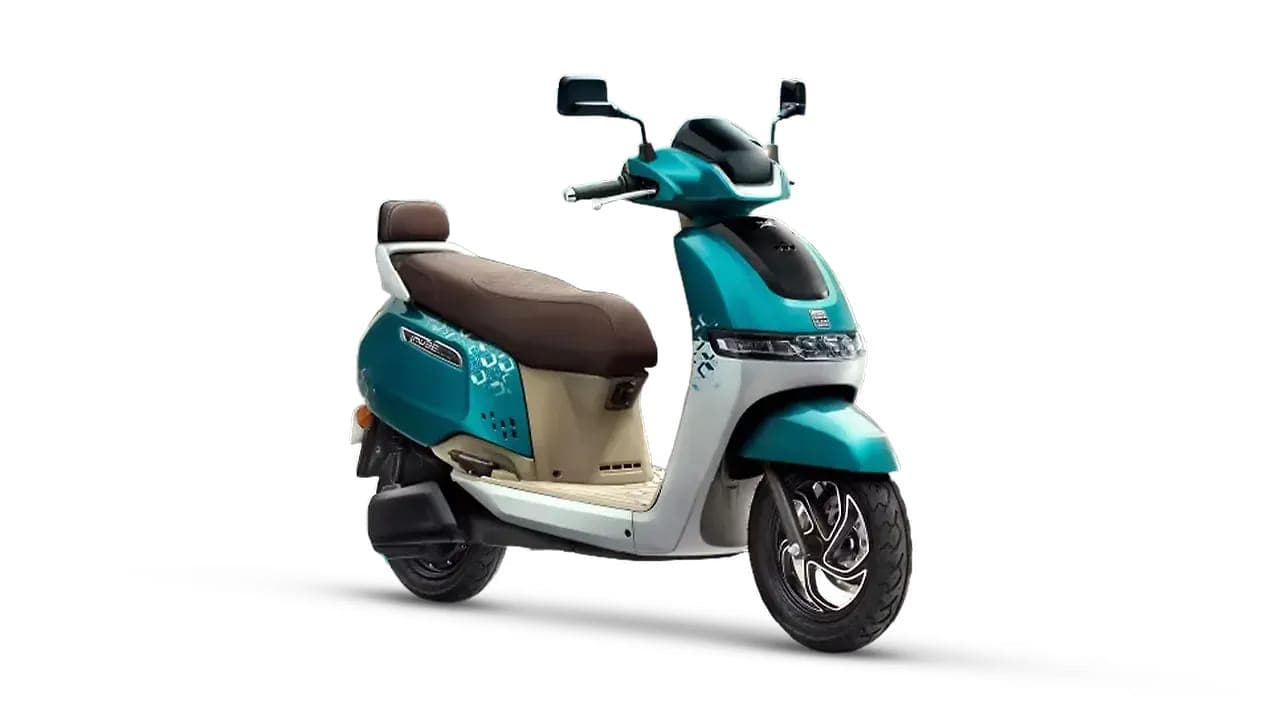 TVS IQube right front three-quarter view