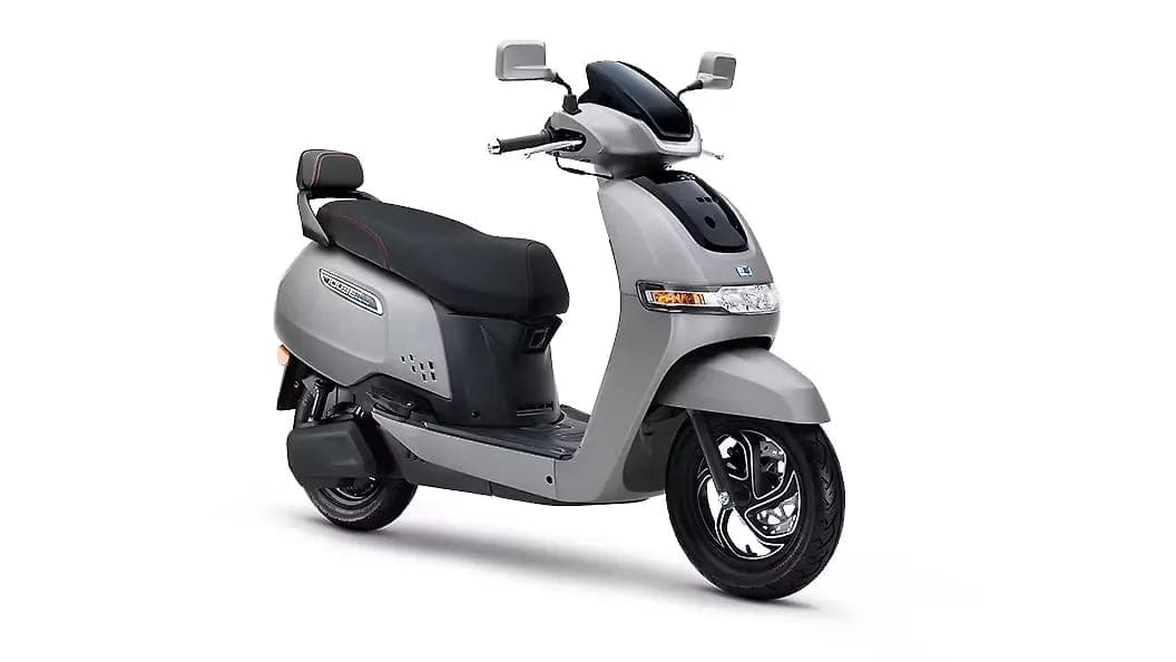 TVS IQube right front three-quarter view