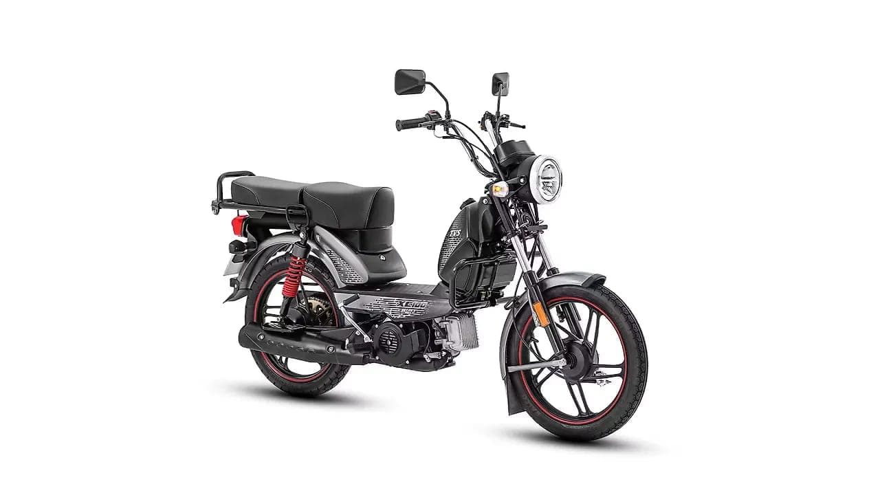 TVS XL 100 Heavy Duty right front three-quarter view