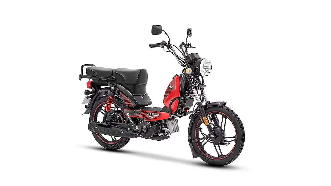 TVS XL 100 Heavy Duty right front three-quarter view