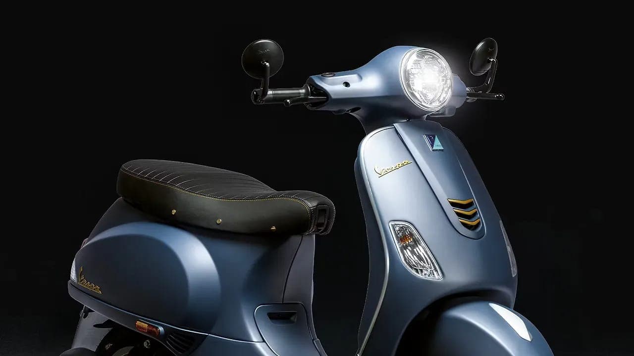 Vespa Officina 8 head light view