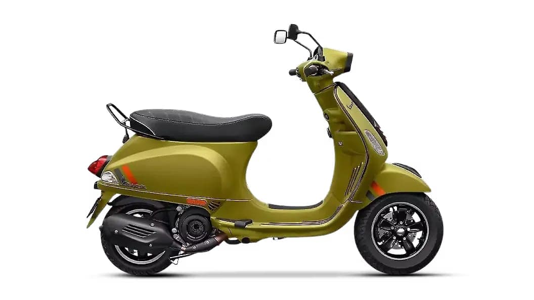 Vespa S 125 right side view
