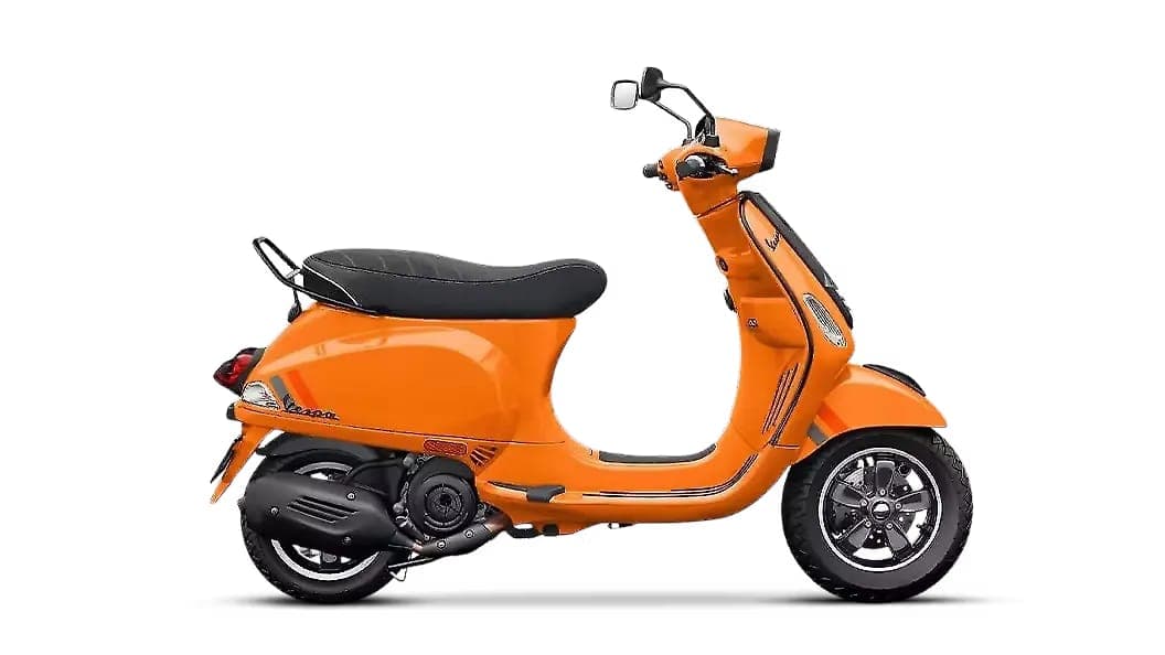 Vespa S 150 right side view