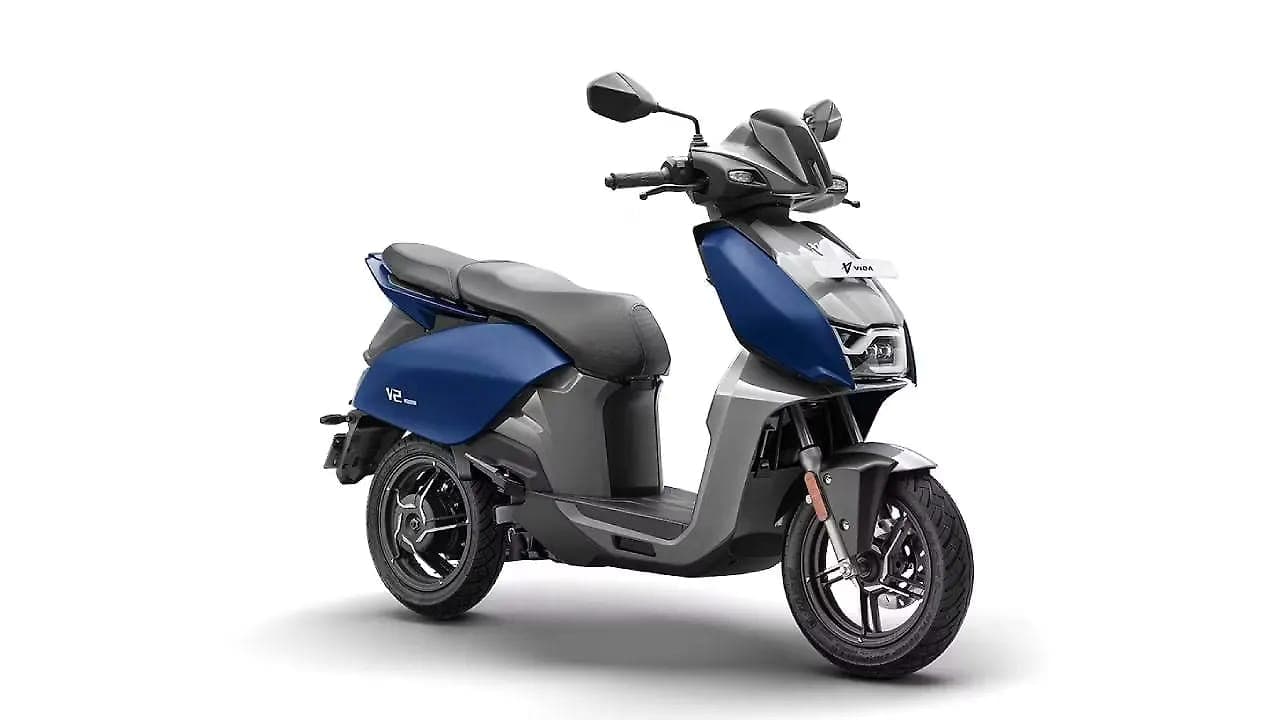 Vida V2 right front three-quarter view