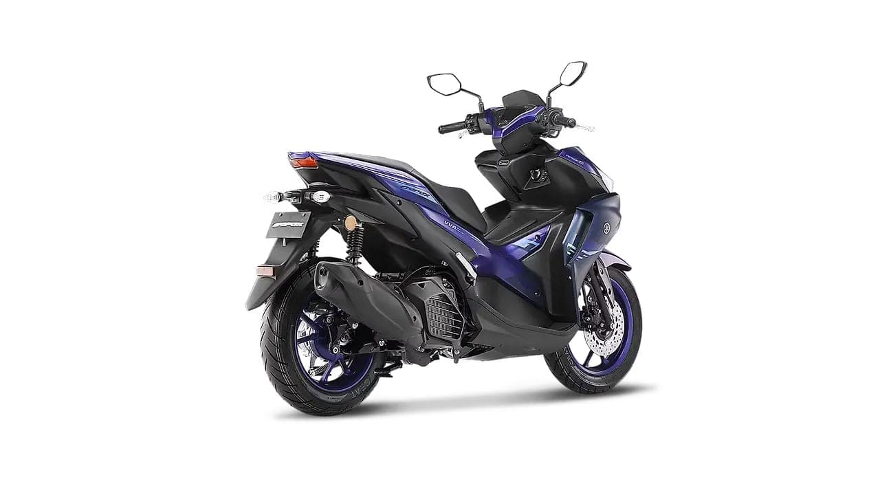 Yamaha Aerox 155 right rear three-quarter view