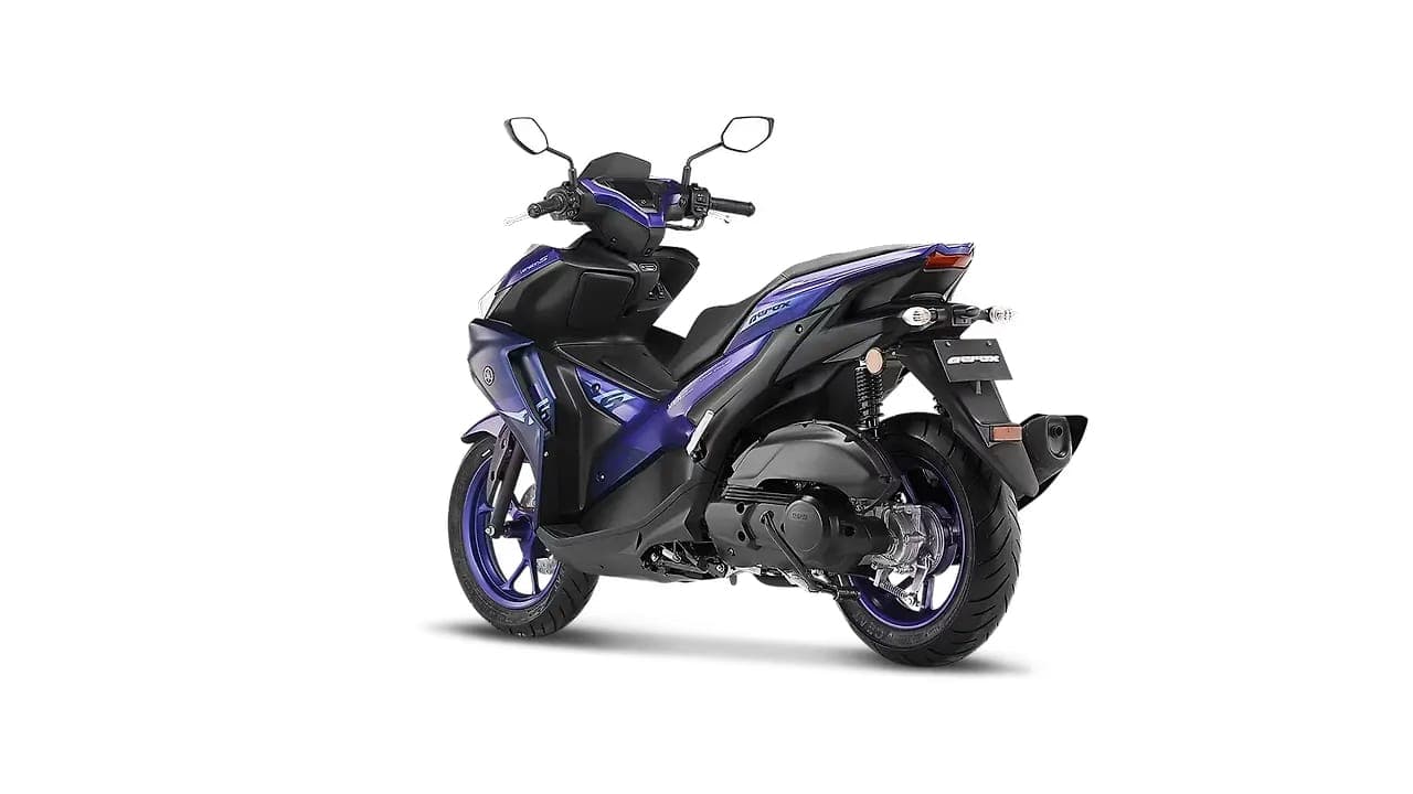 Yamaha Aerox 155 left rear three-quarter view
