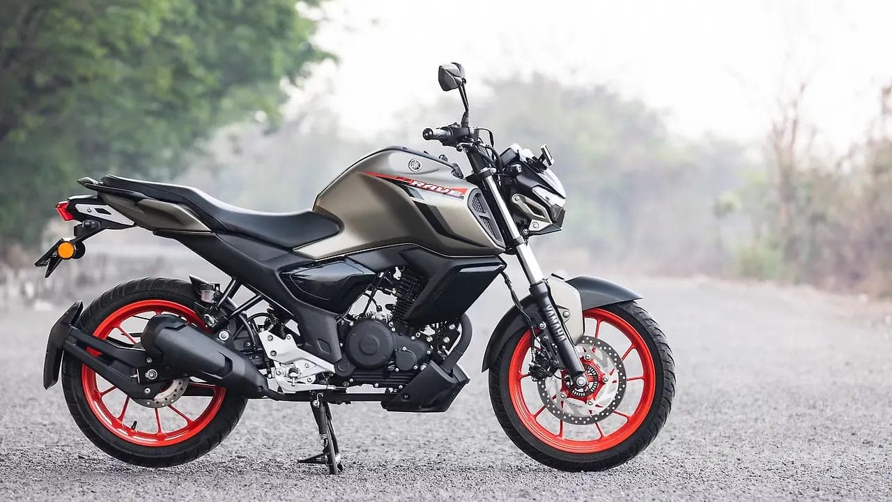 Yamaha FZ-Rave fz rave right side view