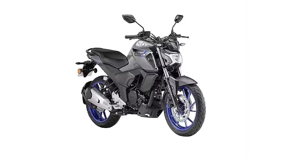 Yamaha FZS V4 fi right front three-quarter view