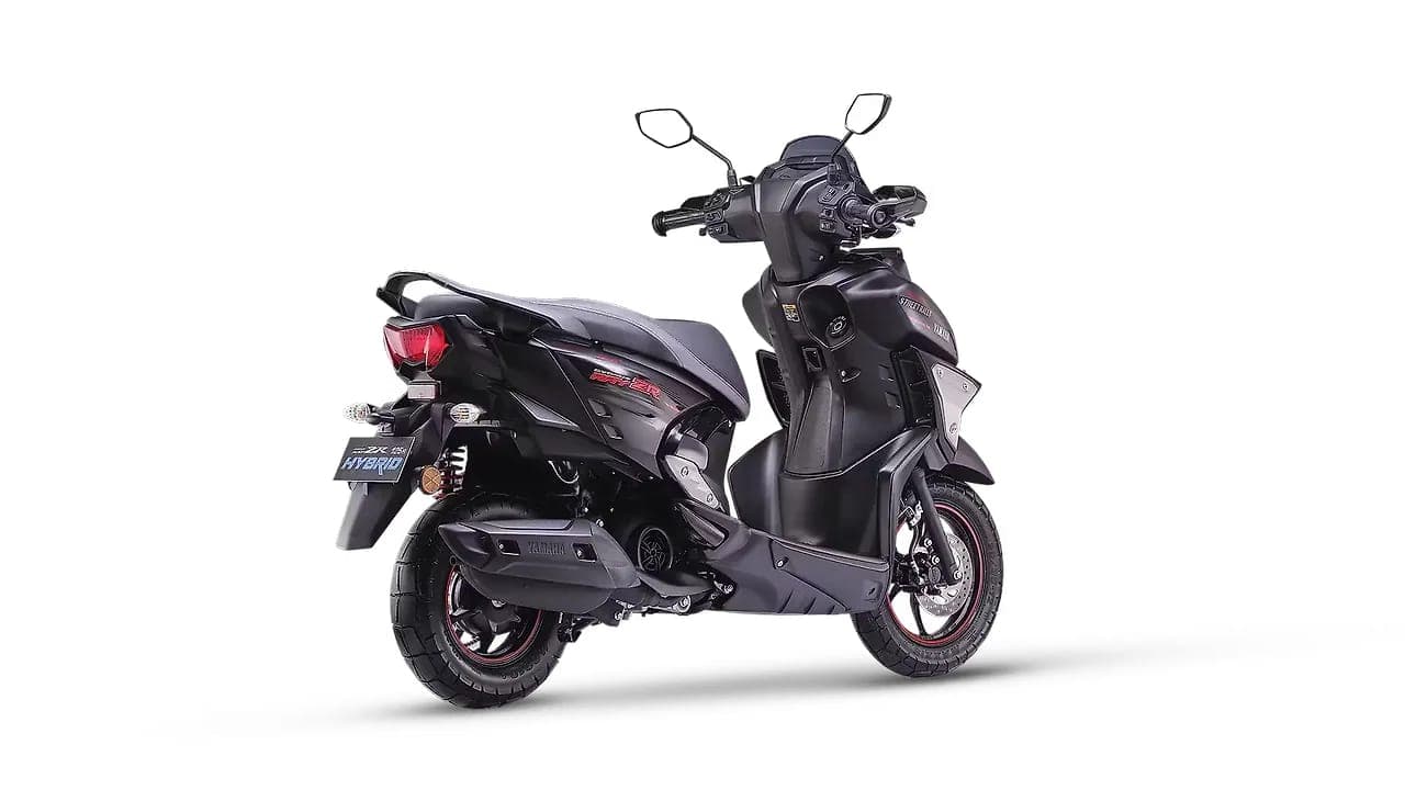 Yamaha Ray ZR 125 right rear three-quarter view