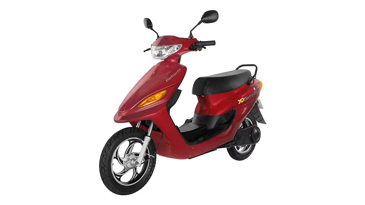 Yo Bykes Electron front three-quarter view