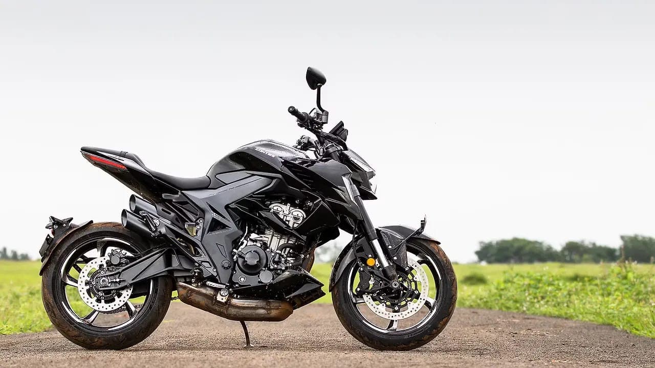 Zontes 350R right side view